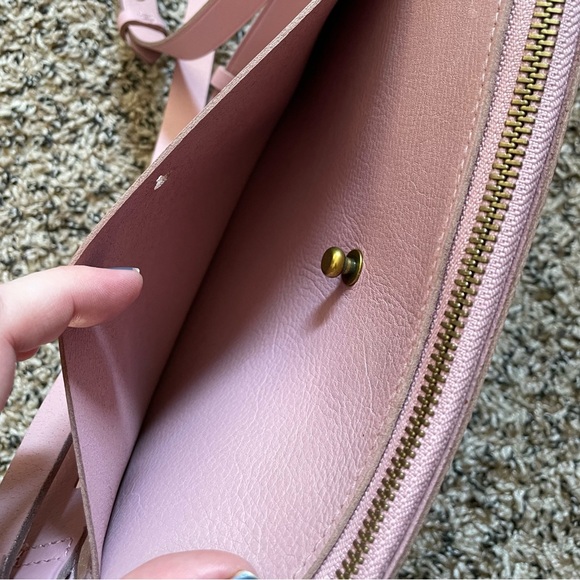 Madewell Transport Shoulder Crossbody Bag in Warm Thistle - Picture 10 of 16